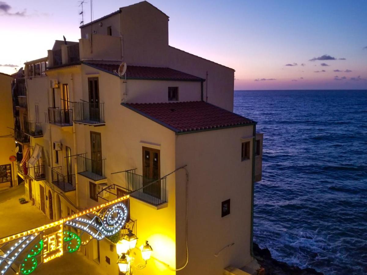 Tra La Rocca E Il Mare Di 切法卢 外观 照片
